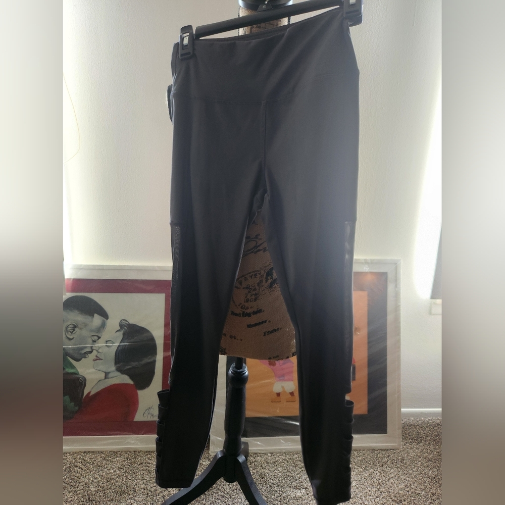 ABS LEGGINGS